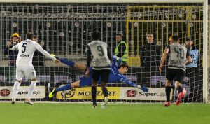 PARTIZAN I ČUKA U EGALU NA POLUVREMENU: Čukaričkom minimalna prednost sa bele tačke, crno-beli ekspresno izjednačili! (VIDEO)