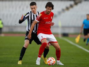 DA LI JE NAPREDAK POSTIGAO REGULARAN POGODAK: Pogledajte udarac Kerkeza, Popović spasao loptu sa gol linije! (VIDEO)