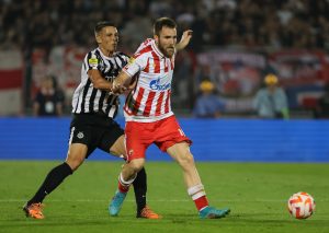 DANAS JE DAN ZA FUDBAL: Evo gde i kada možete gledati večite rivale! (FOTO)