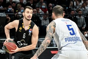 DANGUBIĆ BLIZU NOVOG KLUBA: Grci su ga pomno pratili – stiže kao zamena?!