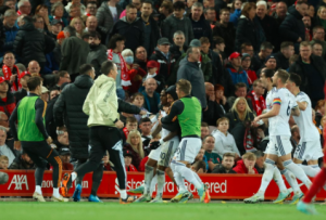 KAKAV ŠOK NA ENFILDU: Samervil kaznio promašaje Liverpula! (VIDEO)