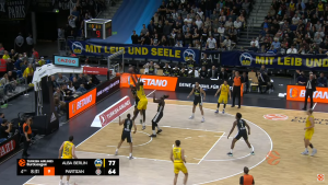 POTEZ KOLA U REŽIJI ČADSKOG DIVA: Panter i lopta ukucani u obruč! (VIDEO)