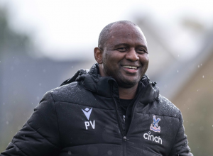 TRENER KRISTAL PALASA SE ŽALI: „Tamnoputim trenerima vrata nisu otvorena!“