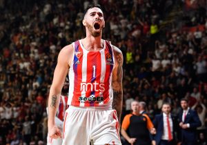 VILDOSA ODUŠEVLJEN ATMOSFEROM U PIONIRU: „Ne znam šta navijači pevaju, ali osećam njihovu energiju!“