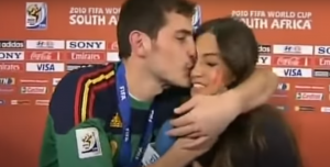 LEGENDARNI GOLMAN ŠOKIRAO JAVNOST: ‘Ja sam gej!’ (FOTO)