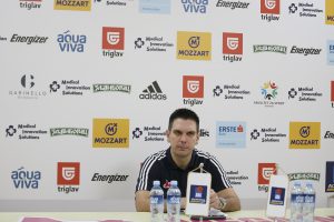 TRENER MEGE POTPUNO NEZADOVOLJAN: Ovo nije realno ni u jednoj ligi na svetu!