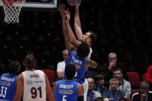 SRPSKI KOŠARKAŠI NASTAVLJAJU DA DOMINIRAJU U CSKA: Milutinov efikasniji – Davidovcu dabl-dabl!