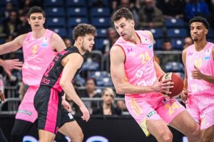 IZ MEGE PORUČUJU: Navijamo i nadamo se trofeju crno-belih!