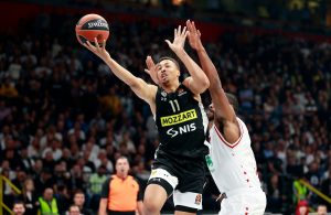 EKSUM NAKON PORAZA: Mislim da ćemo biti sve bolji. Duga je sezona! (FOTO)