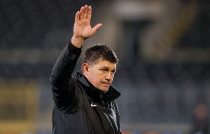 EVO KOLIKO GROBARI OBOŽAVAJU PETRIĆA: Navijač mu se obratio u Francuskoj i odao mu posebno priznanje! (VIDEO)