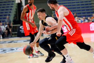 NA POČETKU EVROLIGE NAJVIŠE DOMAĆIH IGRAČA KORISTILA ZVEZDA: Evo kako stoji Partizan!