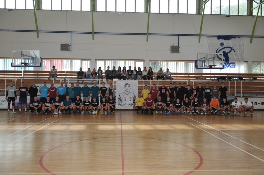 VALJEVCI ČUVAJU SEĆANJE NA OGNJENA PEJIĆA: Održan humanitarni turnir u Omni Centru!