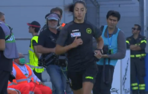 ISTORIJSKI TRENUTAK U SERIJI A: Marija je postala prva dama koja je sudila meč najjače italijanske lige! (VIDEO)