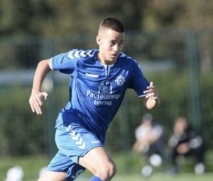 „VLAHOVIĆ JUNIOR“ STASAVA U ZEMUNELU: Andrej Stamenković je otkrovenje sezone, Partizan nudi profesionalni ugovor! (VIDEO)