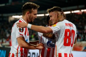 ZVEZDA FANTASTIČNA U PRVOM POLUVREMENU: Kanga i Mitrović doneli ogromnu prednost – navijači oduševljeni! (FOTO) (VIDEO)