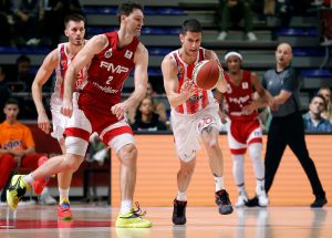 FMP SE VRAĆAO NA -4, ALI BEZ POTPUNOG PREOKRETA: Zvezda ipak prejaka za Pantere iz Železnika! (FOTO)