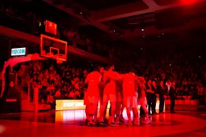 SJAJNA ATMOSFERA U MONAKU: Zvezda kao da igra kući! (VIDEO)