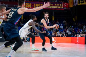 UČENIK ZA SADA BOLJI OD UČITELJA: Odlični Partizan gubi na poluvremenu u Barseloni! (FOTO)