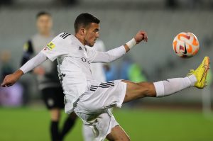 TALENTOVANI DEFANZIVAC BLISTA NAKON PRVENCA U KARIJERI: ‘Srušio’ Novosađane, pa odmah obukao opremu reprezentacije!