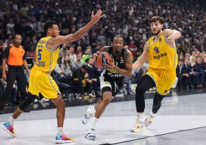 UMALO PUKLA „STOTKA“: Crno-beli odličnim napadom slomili ponos Izraela!