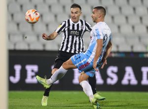 BEZ GOLOVA NA POLUVREMENU U HUMSKOJ: Crno-beli moraju da budu konkretniji ako žele pobedu! (FOTO)