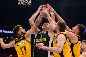 ‘BOG NA NEBU, MAVRA NA PLEJU’: Mornar nije imao rešenje za sjajnog beka!