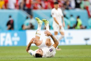 ZA BINIĆA JE MEČ SA KAMERUNOM PORAZ: Igrači su bili sebični, a kritkovao je posebno Mitrovića!