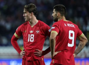 MITROVIĆU I VLAHOVIĆU PRETI DUŽA PAUZA: Da li će biti spremni za Brazil!? (FOTO)