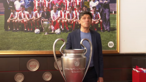 SVI ZNAJU DA BATISTUTA VOZI JUGA: Šokiraće vas šta vozi Belodedić, dvostruki evropski šampion! (VIDEO)