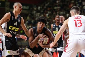 PARTIZAN DOČEKUJE ZVEZDU U PRVOM EVROLIGAŠKOM DERBIJU: Najbolje kvote za duel večitih su na efbetu, evo ko je favorit!