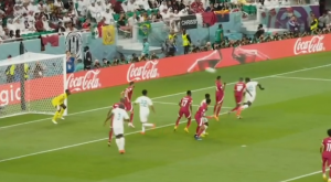 SAMO ŠTO SE KRENULO SA CENTRA: Senegalci vrlo brzo duplirali prednost – domaćini nemaju ideju kako da napadnu! (VIDEO)