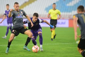 SIMIĆ JE HEROJ STARE DAME: Golman odbranio tri penala i poslao Vošu u osminu finala Kupa! (FOTO)