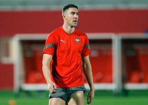 VLAHOVIĆEV GEST VREDAN DIVLJENJA: Posle prve rečenice rešio je da sasluša priču ovog momka, razgovor trajao pola sata! (FOTO)