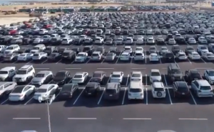 SAUDIJCI NAPRAVILI HAOS NAKON POBEDE NAD ARGENTINOM: Pohrlili su u Katar i stvorili neviđene gužve! (VIDEO)