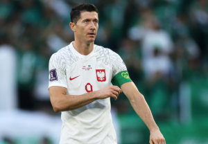 POLJACI VODE PROTIV ARABIJE: Ščešni apsolutni heroj evropske ekipe – Saudijci nisu iskoristili penal! (VIDEO)