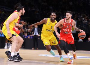 INFARKT ZAVRŠNICA U BERLINU! NEGATIVNA SERIJA PREKINUTA: Vildoza zaplesao, Zvezda srušila Albu nakon produžetka! (FOTO) (VIDEO)