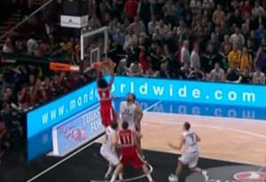 PRVI MEČ PARTIZANA I OLIMPIJAKOSA JOŠ OD POLUFINALA EVROLIGE: Crno-beli se sa gorčinom prisećaju tog meča!