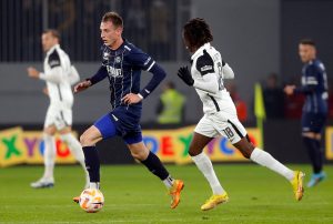 PREOKRET PARTIZANA U BAČKOJ TOPOLI: Saničanin iskoristio poklon domaćih, crno-beli kaznili TSC za promašaje!