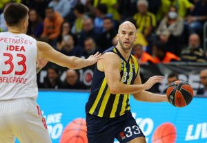 DOBAR OTPOR ZVEZDE U ISTANBULU: Crveno-beli hrabrom igrom na samo -1 nakon prvog poluvremena!