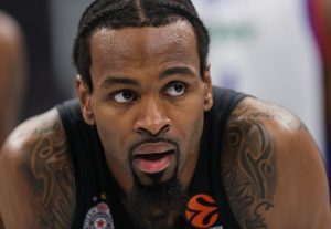 GROBARI NEZADOVOLJNI VIĐENIM: ‘Imamo više sreće nego pameti, ne može Panter sam!’ (REKACIJE NAVIJAČA)