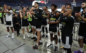 JOŠ JEDNA POVREDA U PARTIZANOVIM REDOVIMA: Jednom košarkašu natekao lakat, Obradović otkrio detalje!