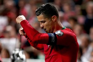 LEGENDARNI TOTI SE OBRATIO RONALDU: ‘Znam kakav je osećaj kada te gurnu u stranu!’