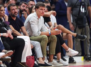 VELIKI GEST SRPSKOG KOŠARKAŠA: Bogdanović daje potpisan dres na aukciju za žrtve zemljotresa!