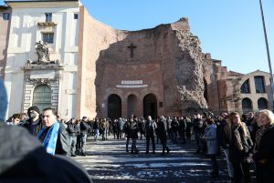 FOTO UBOD: Sadašnji i bivši trener Partizana stigli na sahranu velikog Mihe! (FOTO)