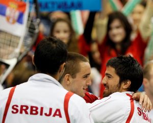 UKRAJINAC SRAMNO NAPAO SRBE: Optužio Janka i Viktora da su plaćenici, a oni mu brutalno odgovorili! (FOTO)