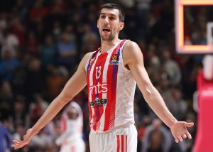 BEZBEDNOST U SAOBRAĆAJU: Košarkaš Crvene zvezde Ognjen Dobrić odabrao model zimskih guma po svom ukusu!