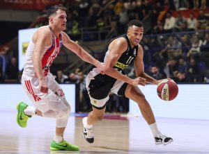 POGLED NA TABELU EVROLIGE: Zvezda bi pobedom protiv Virtusa pretekla Partizan! (FOTO)