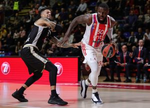 FESTIVAL FANTASTIČNE KOŠARKE U PIONIRU: Zvezda i Virtus u klinču na poluvremenu! (FOTO)