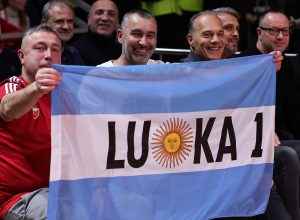 VILDOZA IH JE KUPIO ZA SVA VREMENA: Pionirom se orilo – ‘ARGENTINA, ARGENTINA!’ (VIDEO)