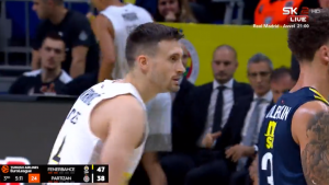 AVRAMOVIĆ ZAIGRAO PO PRVI PUT U SEZONI: Partizan pokušava da dođe do preokreta! (FOTO)